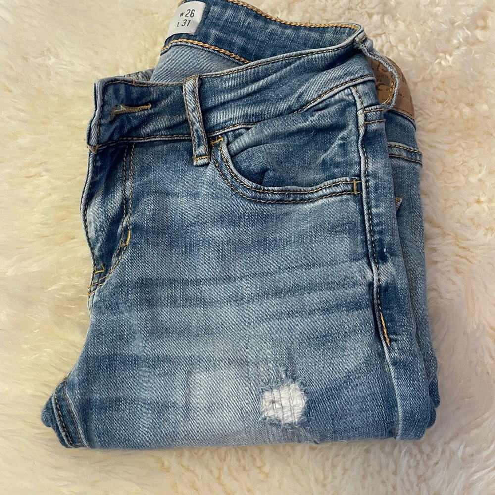 Hollister Co. Skinny ripped jeans